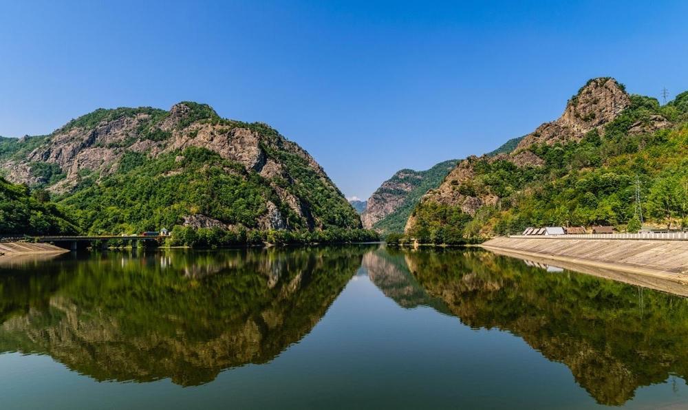 Отель Casa Dodo Кэлимэнешти Экстерьер фото